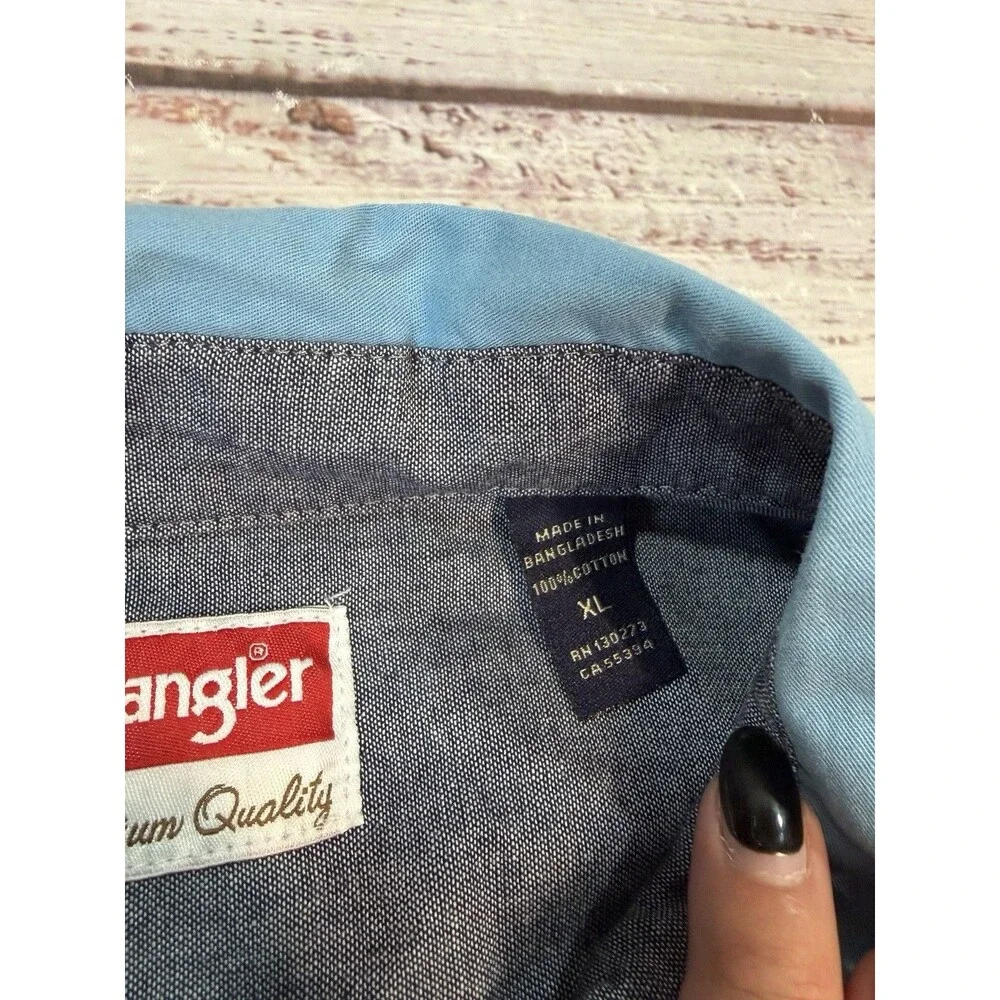Wrangler, Premium Quality Men’s Button Down Shirt XL Light Blue 100% Cotton